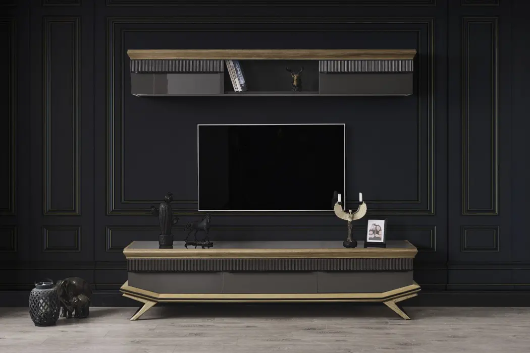 Grand Wooden Dining Room - Unit